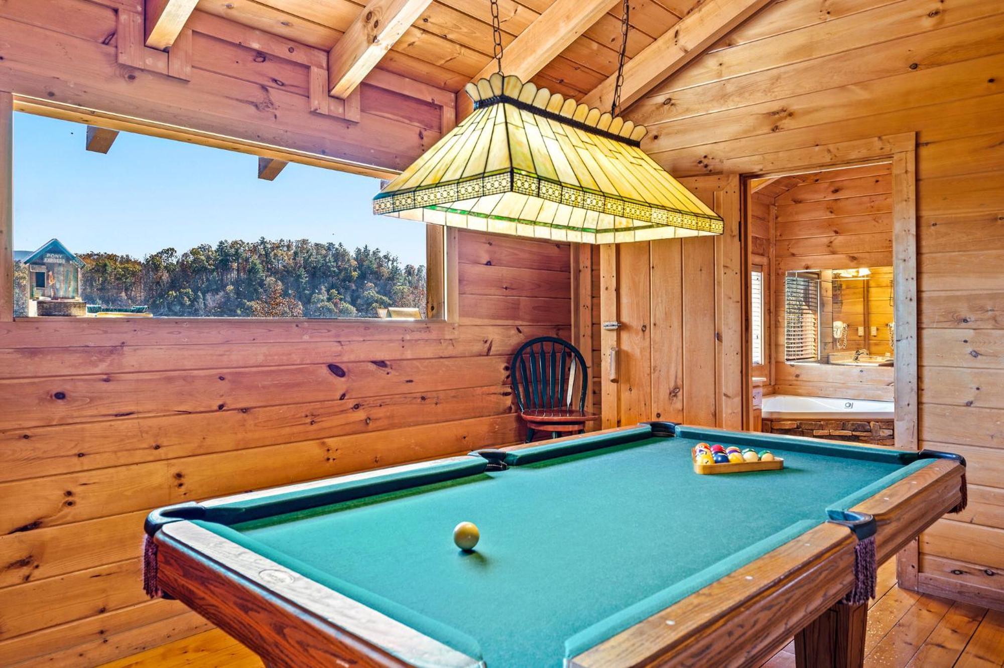 Bearfoot Pines - True Log Cabin - Wi-Fi, Hot Tub, Fishing, Deck With Views! - Mins To Pf Sevierville Bagian luar foto
