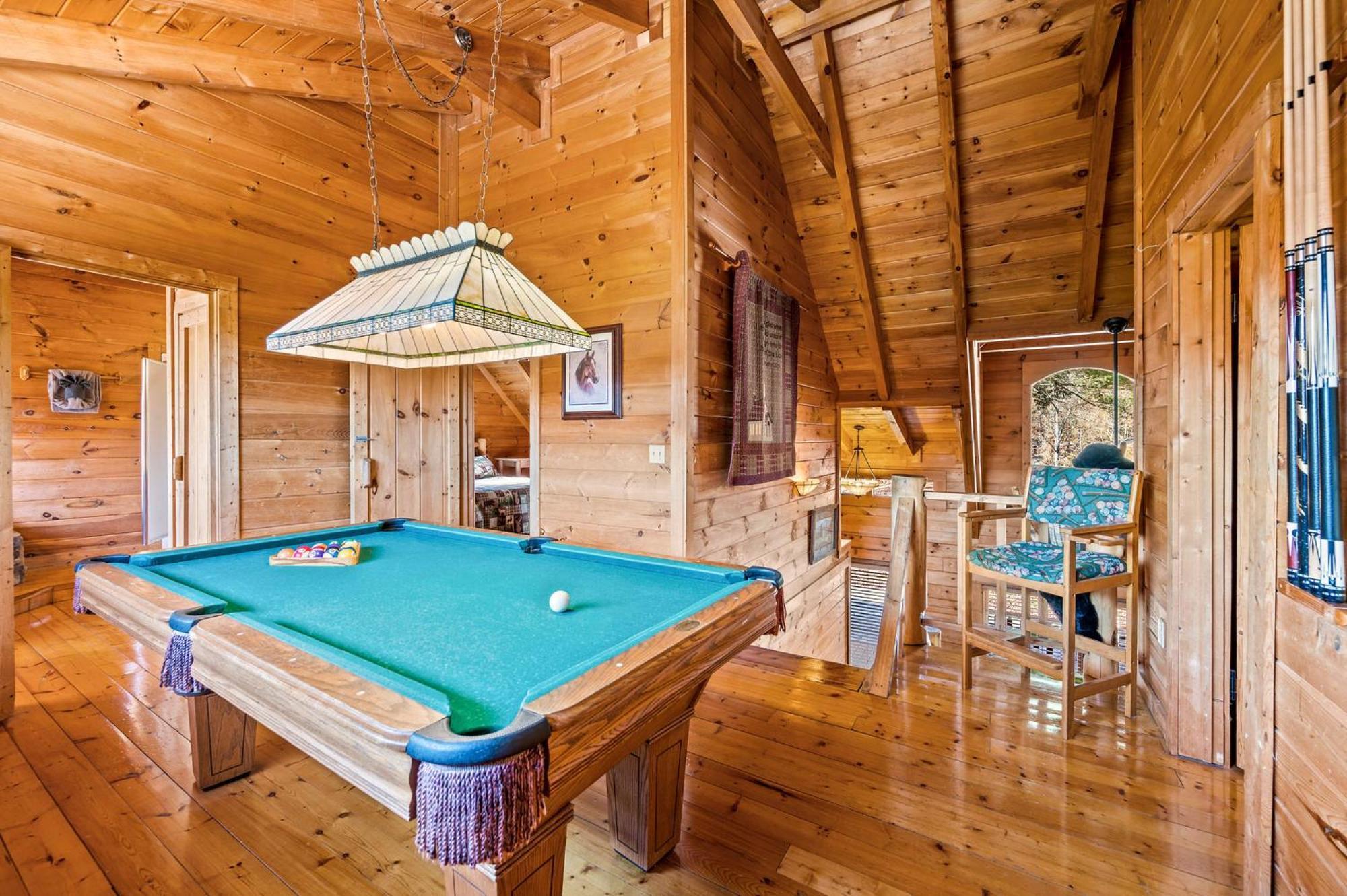 Bearfoot Pines - True Log Cabin - Wi-Fi, Hot Tub, Fishing, Deck With Views! - Mins To Pf Sevierville Bagian luar foto